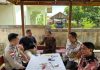 Perkuat Sinergitas dengan Masyarakat, Bhabinkamtibmas Batu Hitam Intensifkan Sambang Kamtibmas dan DDS