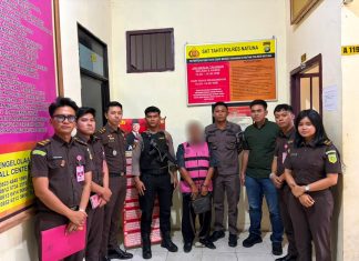 Kejari Natuna Tahan Kades Selaut Nonaktif, Diduga Rugikan Negara Rp533 Juta