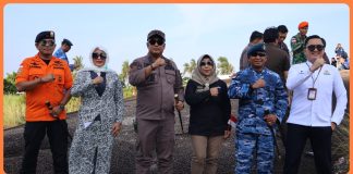 Merah Putih Raksasa Berkibar di Batu Datar, Semangat Kemerdekaan Menggema dari Perbatasan Natuna