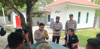 Sambangi Warga, Bhabinkamtibmas Ranai Darat Ajak Masyarakat Bersama Jaga Kamtibmas