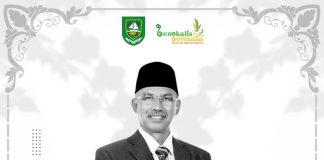 Bupati Kasmarni Sampaikan Belasungkawa atas Berpulangnya Yuhelmi