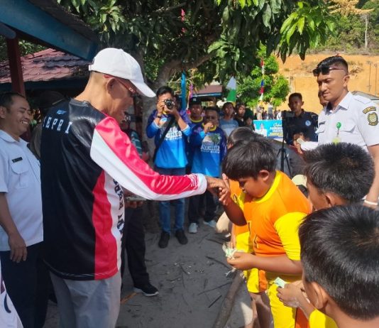 Ditutup Sekda, SDN 014 Singkep Raih Juara Turnamen Sepak Bola Pantai Tingkat SD se-Lingga