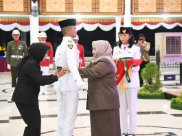 Bupati Kasmarni Kukuhkan 75 Anggota Paskibraka Kabupaten Bengkalis Tahun 2026