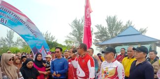 Mustamin Bakri Hadiri Rangkaian HUT ke-81 RI di Serasan, Semangat Nasionalisme Warga Perbatasan Menggema