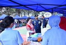 Danlanud RSA Kunjungi Pasar Minggu Ria, Dorong Semangat UMKM Natuna di HUT ke-81 RI