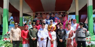 Camat Sampolawa Tutup Rangkaian HUT ke-81 RI, Apresiasi Semangat Gotong Royong Masyarakat