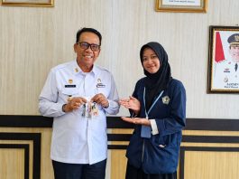 Bangga Kreativitas Anak Muda, Wakil Bupati Natuna Dukung Karya Mahasiswi STAI Natuna