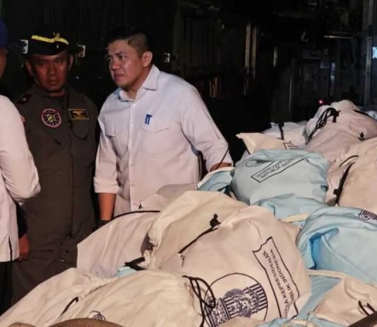 Tanggap Cepat Pemerintah untuk NTT, Letkol Teddy Indra Wijaya Dukung Percepatan Distribusi Bantuan Bencana