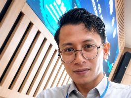 Nakhoda di Tengah Badai Fiskal Kisah Nyata Perjuangan H. Lis Darmansyah Menata Kembali Bumi Gurindam