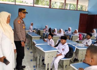 Kapolsek Idi Tunong Dorong Murid SDN 1 Buket Teukuh Tumbuh Disiplin dan Berkarakter