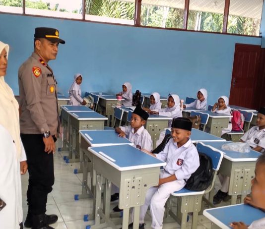 Kapolsek Idi Tunong Dorong Murid SDN 1 Buket Teukuh Tumbuh Disiplin dan Berkarakter