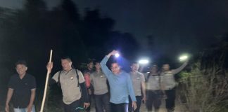 Kapolsek Bunguran Timur Pimpin Pencarian Empat Warga Hilang hingga Perbatasan Desa Hingga Malam Hari