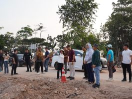 29 Titik Banjir Ditangani, Li Claudia Turun Langsung ke Lapangan