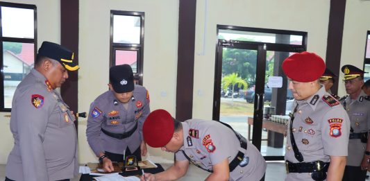 Kapolres Natuna Pimpin Pelantikan Wakapolres dan Sertijab Sejumlah Pejabat Utama