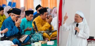 Meneladani Rasulullah di Era Digital, YPKL dan MTs Aqidatunnajin Gelar Tausiyah, Zikir dan Doa Bersama