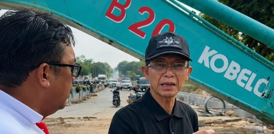 Amsakar Achmad Turun Lapangan, Pastikan Perbaikan Pipa Muka Kuning Rampung