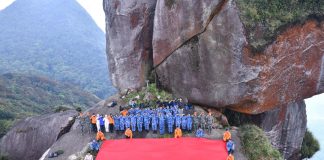 Danlanud RSA Natuna Kobarkan Semangat Kemerdekaan, 54 Pendaki Menuju Puncak Gunung Ranai