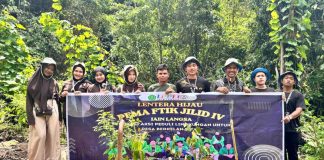 Mahasiswa KKN IAIN Langsa Gelar “Lentera Hijau”, Tanam Bibit Pohon di Perbukitan Desa Leles