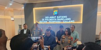 Tim Gabungan Bareskrim Polri Gerebek Perjudian Kasino di 9 Stage Batam, 197 Orang Diamankan