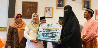 Pemkab Lingga Salurkan Insentif Rp200,8 Juta untuk Pegiat Keagamaan dan Sosial