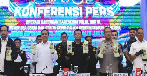 Bea Cukai, BNN, dan Polri Amankan Dua Kapal Terkait Selundupan 800Kg Ketamin dan BBM Illegal di Natuna
