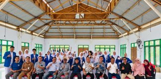 Sebulan Mengabdi di Buton Selatan, Mahasiswa KKN STIKES-IST Buton Resmi Dilepas