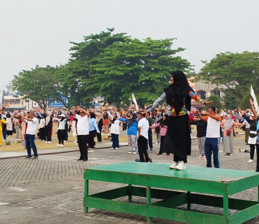 Ribuan Warga Natuna Ikuti Gencarkan dan Senam Sehat, OJK Dorong Masyarakat Cerdas Kelola Keuangan