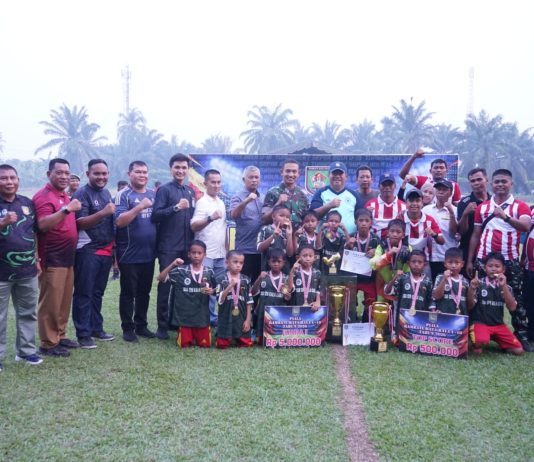 Bupati Asahan Tutup Turnamen Sepak Bola Rambate Rata Raya Cup U 10
