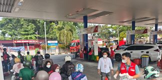 Kabut Asap Karhutla Ganggu Warga Padang, Pertamina Salurkan 2.850 Masker