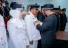 Bupati Azhari Lantik Sejumlah Pejabat, Dorong Birokrat Adaptif dan Profesional
