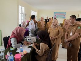 Bupati Kasmarni Tinjau Cek Kesehatan Gratis MAN 1 Bengkalis