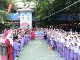 Diskominfotik Sambangi SDN 04 Bengkalis, Edukasi Siswa tentang Bahaya Gadget dan Cyber Bullying