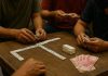 Bermain Domino, Hiburan yang Bisa Mempererat Silaturahmi Namun Berpotensi Berdampak pada Kehidupan Sosial