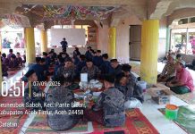 Ditengah Sisa Duka Banjir, Desa Senuebok Saboh Tetap Gembira Rayakan Maulid Nabi