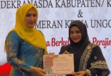 Ketua TP-PKK Kabupaten Aceh Timur Borong Tiga Penghargaan di Banda Aceh