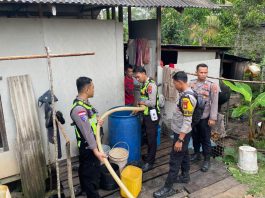 Sambut Hari Lalu Lintas ke-71, Satlantas Polres Natuna Salurkan Air Bersih untuk Warga Sebadai Ulu