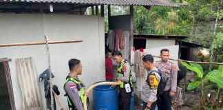 Sambut Hari Lalu Lintas ke-71, Satlantas Polres Natuna Salurkan Air Bersih untuk Warga Sebadai Ulu