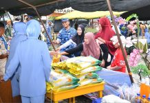 Lanud Raden Sadjad dan PIA Ardhya Garini Hadirkan Bazar Murah untuk Warga Natuna
