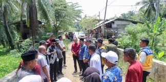 Bupati Al-Farlaky Timbun 1.200 Meter Jalan Lhok Dalam–Panton Rayeok M