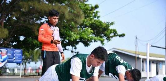 Casis Bintara TNI AU A-59 Panda Lanud RSA Natuna Jalani Uji Fisik, dari Lari 12 Menit hingga Renang