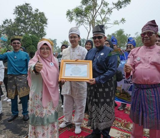 Karnaval Antar Perangkat Daerah, Dinas Kominfo Siak Bawa Pesan Keamanan Digital Lewat Teatrikal