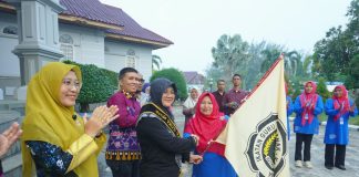 Selamat Bertanding! Bupati Afni Lepas Kontingen PORSENI IGTKI ke Kuansing