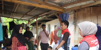 Pertamina Patra Niaga Kembali Salurkan Bantuan bagi Korban Banjir Bandang di Padang