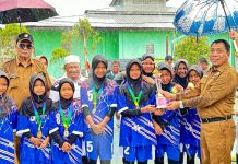 Ponpes Nurul Jannah Gelar Turnamen Voli SD/MI, SDN 003 Sungai Ulu Raih Dua Gelar Juara