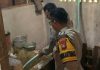 Sentuhan Kemanusiaan Polres Natuna, Aipda Ruddy Bantu Air Bersih untuk Ibu dan Bayi