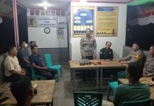 Satbinmas Polres Natuna dan Warga Ronda Bersama, Perkuat Keamanan Lingkungan